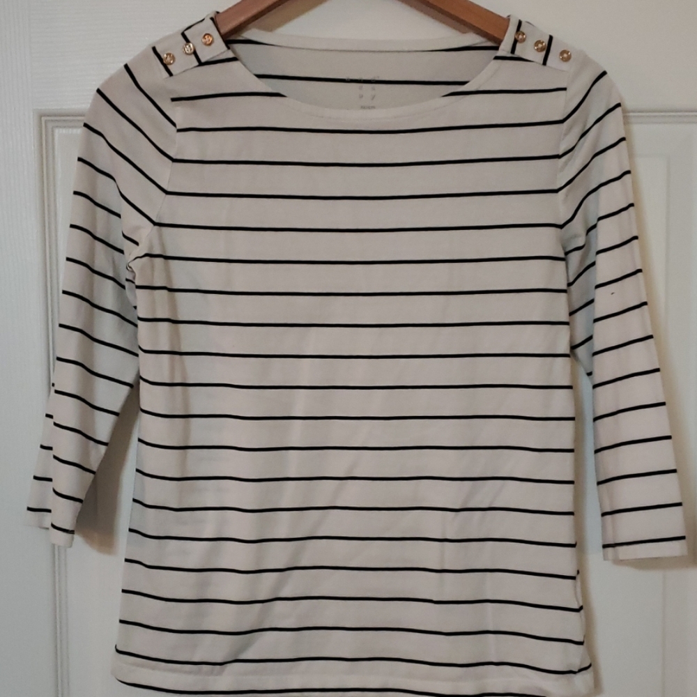 Striped a new day 3/4 top